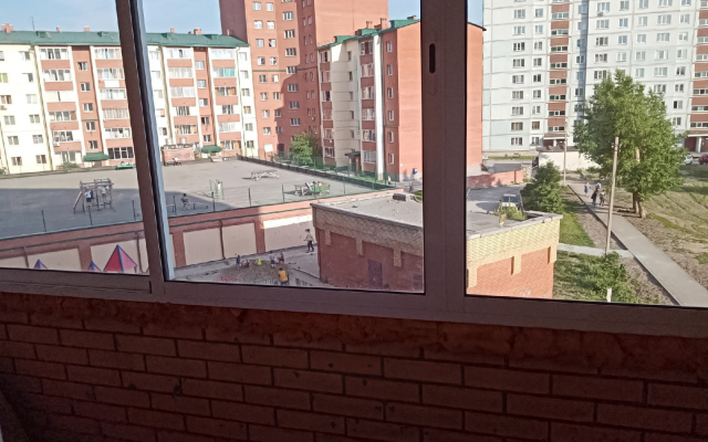 Ulitsa Makarenko 52 Apartments