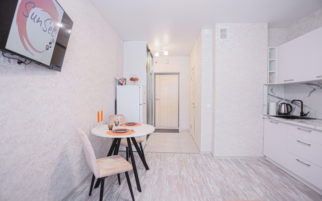 Апартаменты SunSet Радионова 202