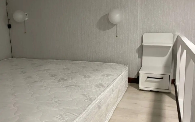 Квартира эстетичная и уютная двухуровневая студия