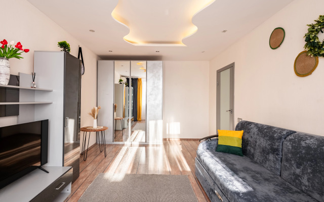 Квартира Двухкомнатная Natali apart у метро Академика Янгеля