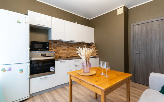 Апартаменты Stepanenkov Двухкомнатные с балконом на Колмогорова 73/4