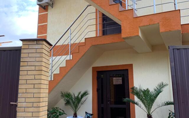 Summer House Mini-Hotel