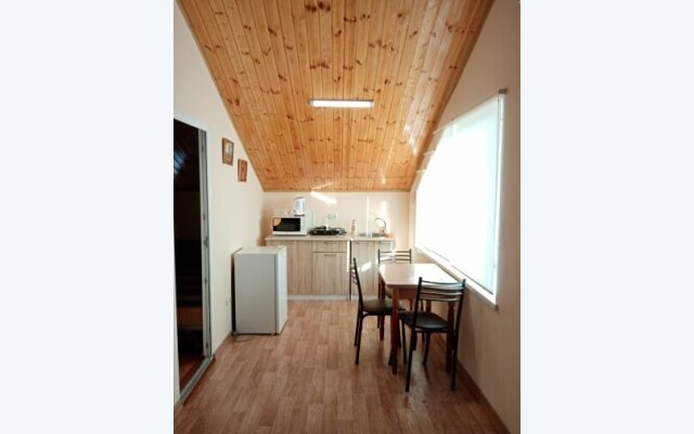 Leto Na Zarechnoy Guest House