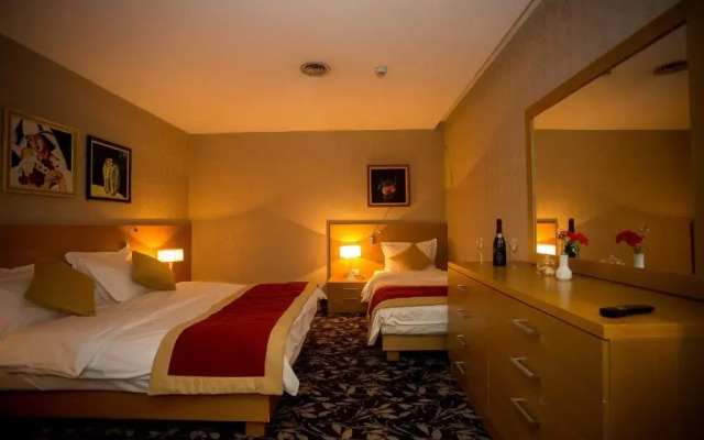 Colosseo Hotel