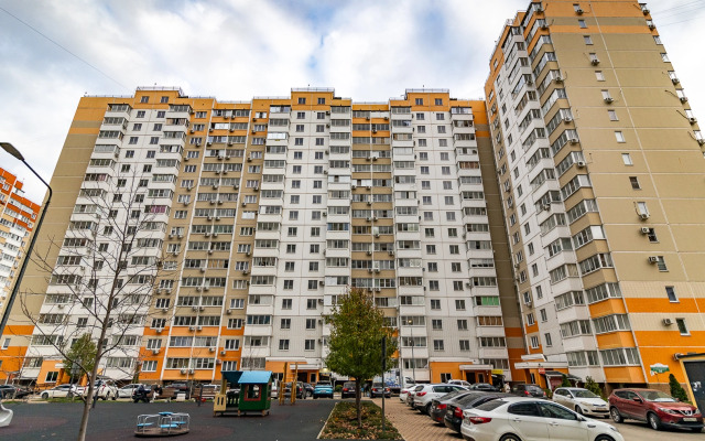 Квартира 2 Ночи на улице Генерала Трошева 25