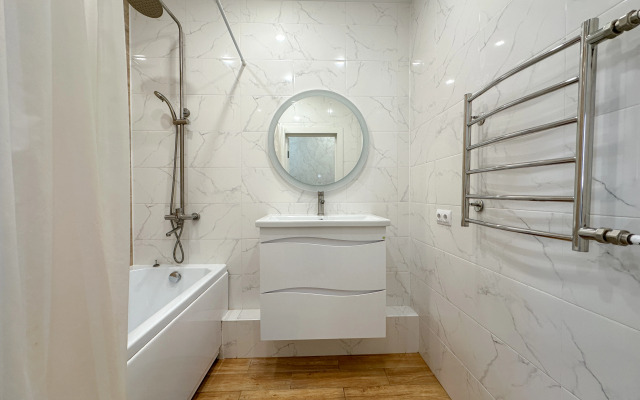 Квартира Трехкомнатная Оптимистов 9