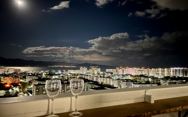 Апартаменты UzorApart Стильная квартира, лучший панорамный вид с открытого балкона