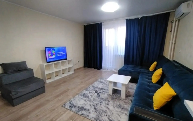 Na Universitetskoy naberezhnoy 97A Flat