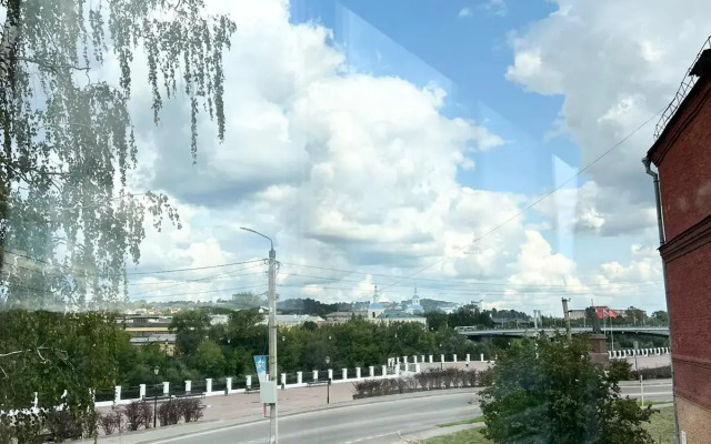 Апартаменты GLOBALSTAY Солнечная 3х Комнатная на Набережной Днепра