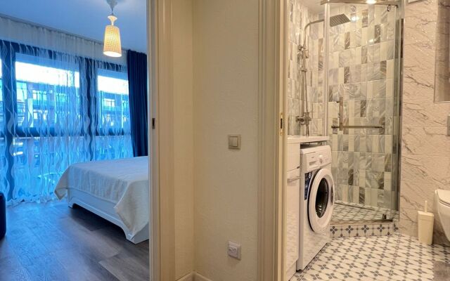 Apartamenty 3kh Komnatnye Dizaynerskie Apartamenty S Basseynom Apartments