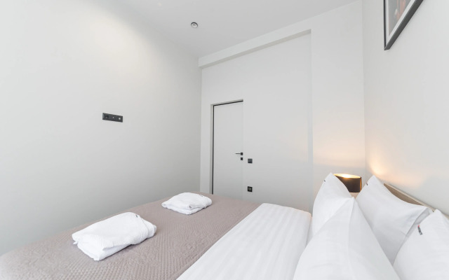 Red Apartments Art Layt Moretti Apartments