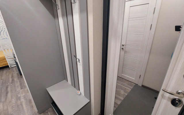 SV Zhiraf studiya 1 Apartments