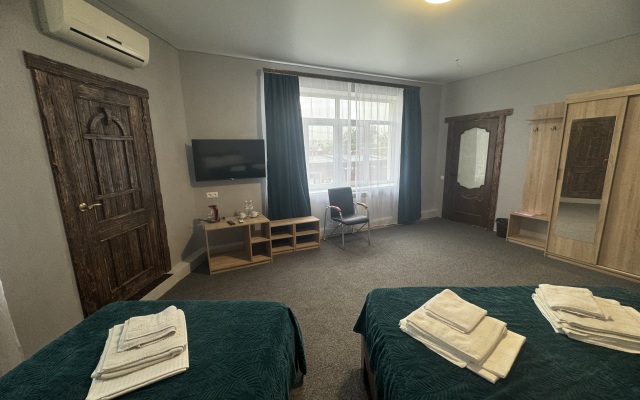Rose Caucasus Verde Guest House