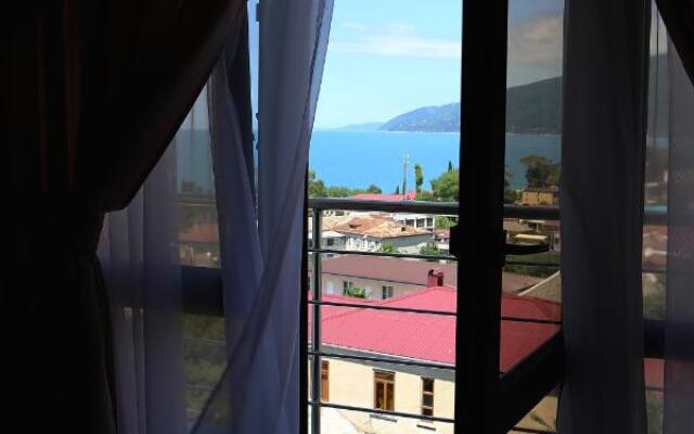 Elida Guest House