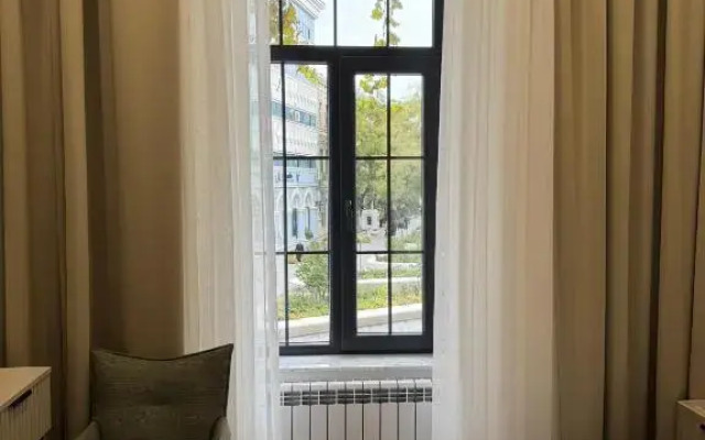 Nizami Central Park Hotel