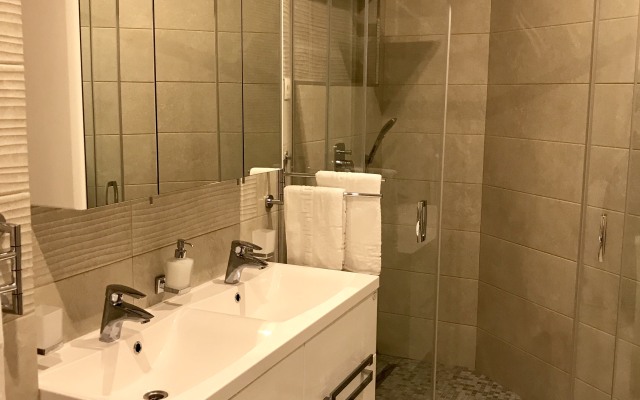 Gagarin Plaza Apartments