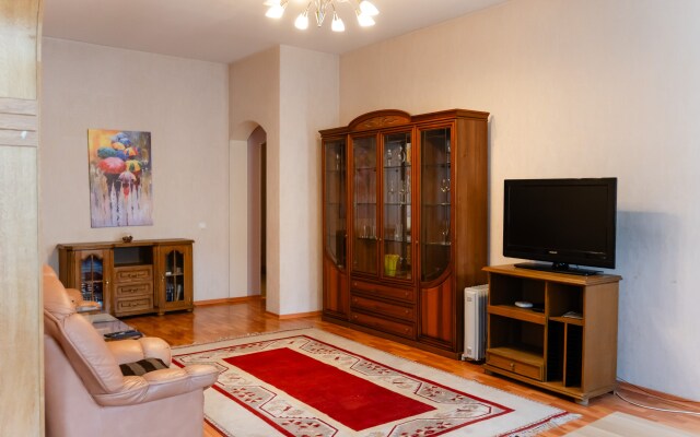 Gold Triangle BM 11 Apartments
