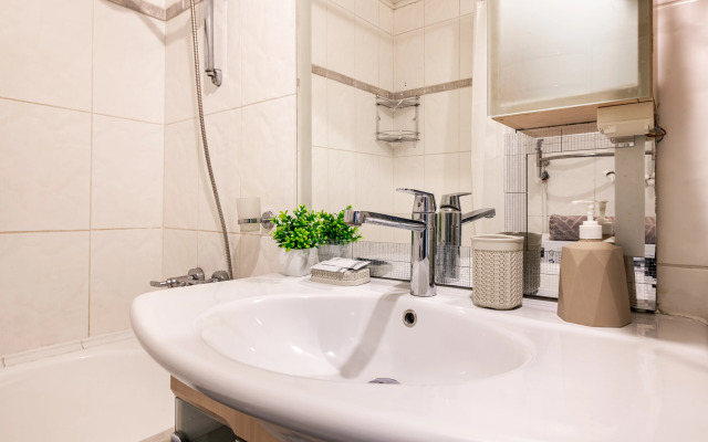 Квартира Двухкомнатная Natali apart у метро Академика Янгеля