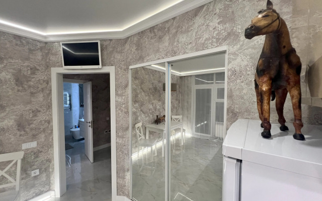 V Tsentre Goroda Flat