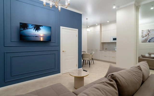 Monstera Lyuks v Nebuge Flat