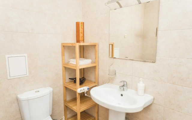 2-k Etazhidejli ryadom s Centrom Apartment