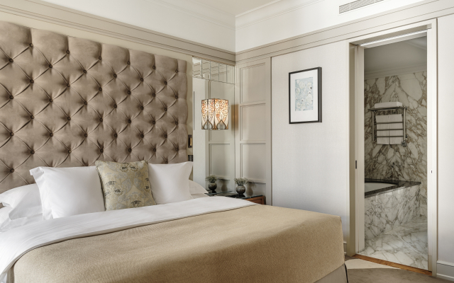 Отель Метрополь