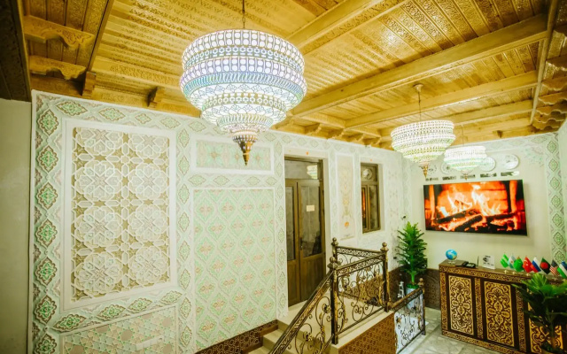 Butik-' Century Registan
