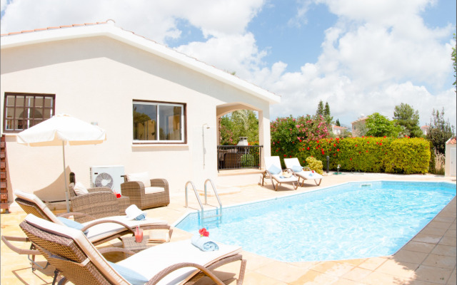 Bungalow Mikaella Villa