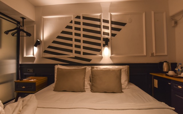 Elan Hotel