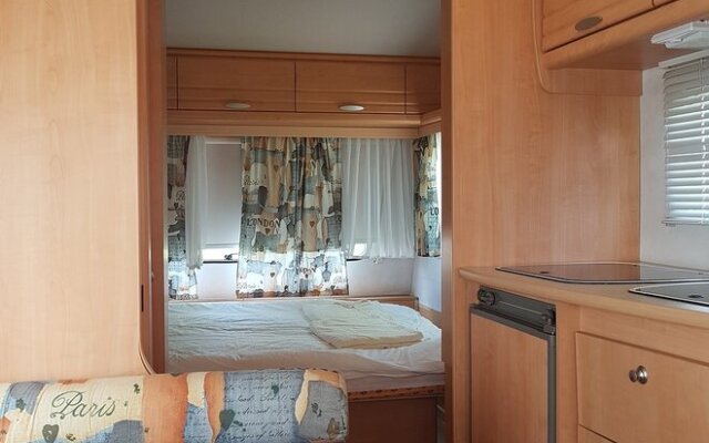 V Neftino Camping