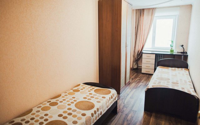 Apart Inn Spartaka 18 / 3-Komnatnye / 4 Etazh Apartments