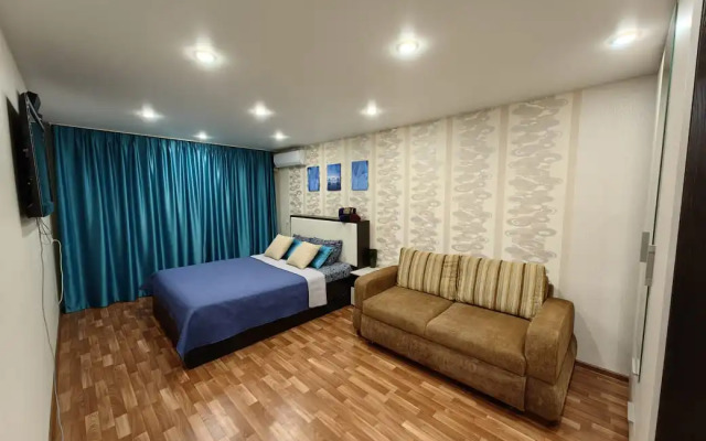Uyutnaya Dvushka U Akvaparka Flat