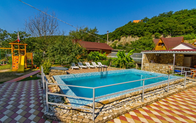 Kedr Guest House