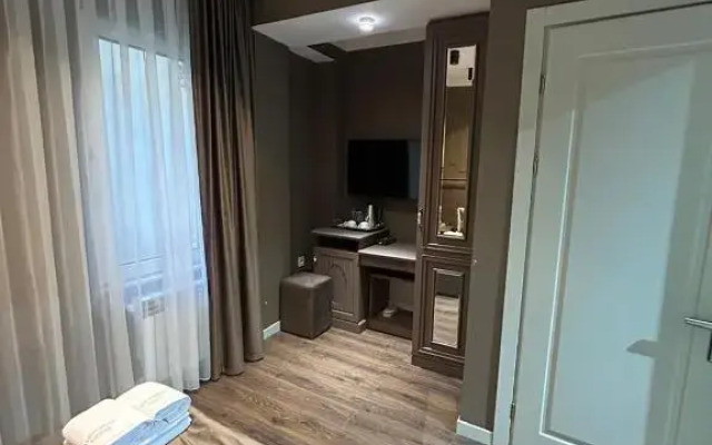 Parliament Palace Baku Hotel