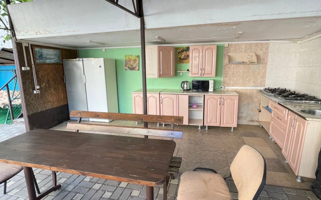 Semeyny Guest House