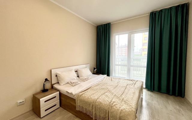 Unique Apart Bavariya ryadom s ZhK Tom. GTsS Kuzbass. Oblastnym sudom i Tennisnym tsentrom na Bavarskoy 6/1 Apartments