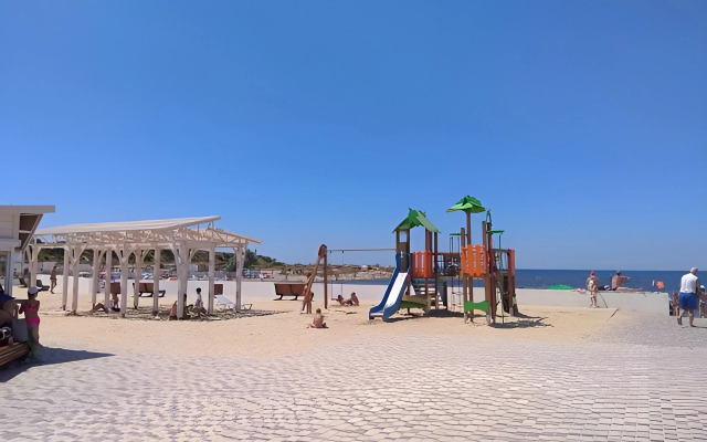 Апартаменты Уютная студия возле моря