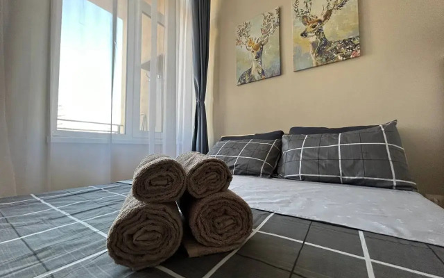 Green Sail Apartments