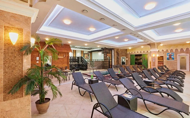 Hotel Grinn Biznes-Klass