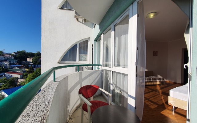 Апартаменты Уютная Студия на Кирпичной от HomeHotelSochi