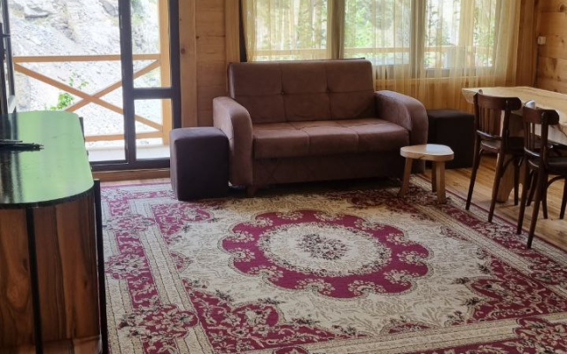 Гостевой Дом Окропилаури