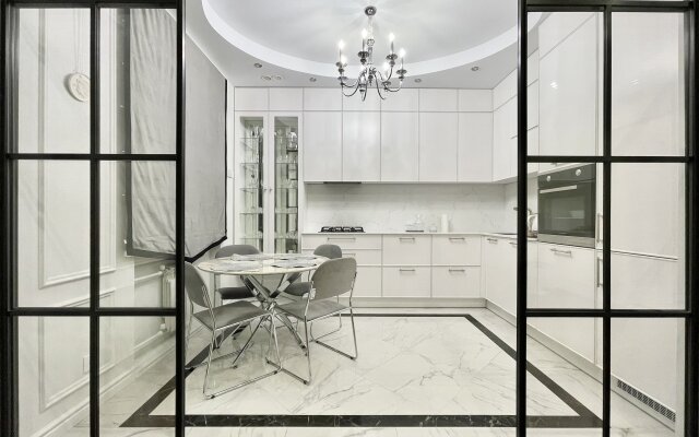 4-komnatnye HomeApart Sverdlova, 26 Apartments
