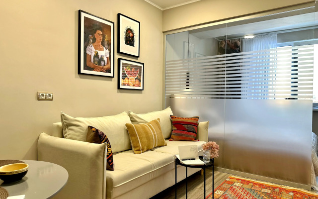 Yarkaya Studiya Mono S Vidom Na Koktobe Apartment