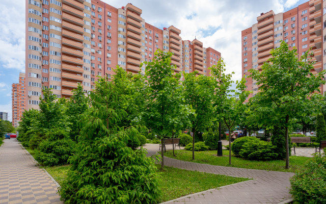 Likehome Lasurnie vblizi Stadiona Krasnodar I Parka Galitskogo Apartments