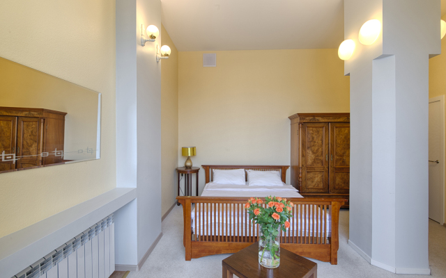 3-komnatnye HomeApart pr-t Nezavisimosti, 13 Apartments
