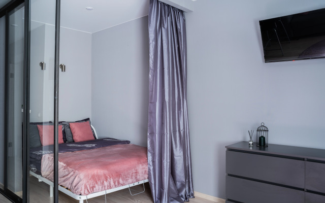 Studiya na 2 etazhe Flat