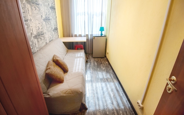 Yellow Pepper Living quarters