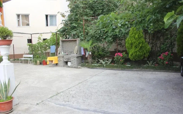 BoxHouse Guest house