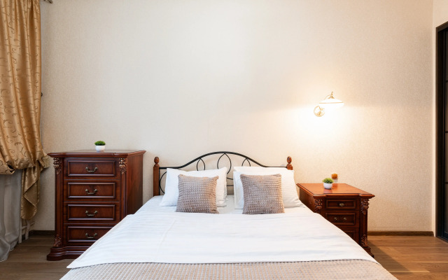 Apart+ Nezavisimosti 22 Apartments