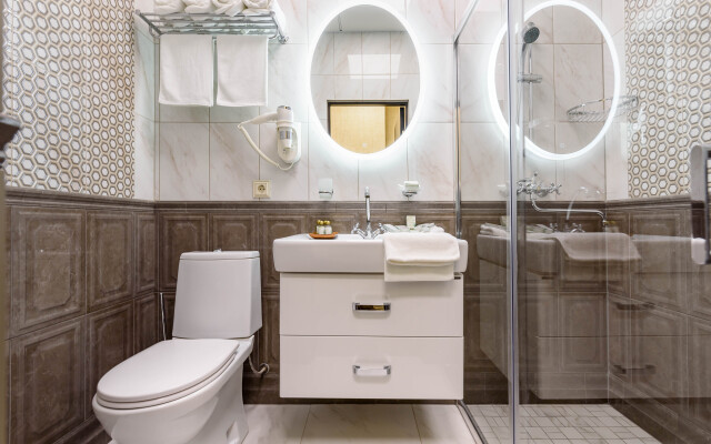 Ruann Decart Hotel